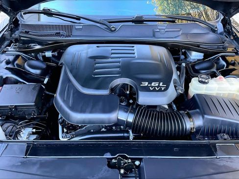 Used 2023 Dodge Challenger SXT image 27