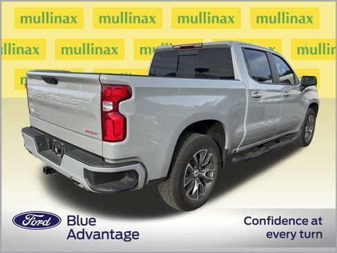Used 2024 Chevrolet Silverado 1500 RST image 2