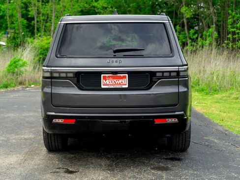 New 2026 Jeep Grand Wagoneer 2WD image 7