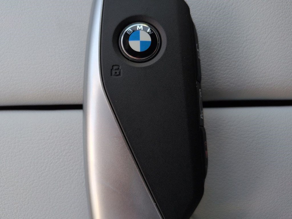 New 2026 BMW X5 xDrive50e w/ Premium Package AWD/4WD image 30