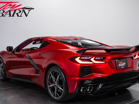 Used 2022 Chevrolet Corvette Stingray Premium Cpe w/ Z51 Performance Package RWD image 3