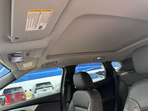 Used 2019 Chevrolet Blazer LT w/ Sun and Wheels Package image 6