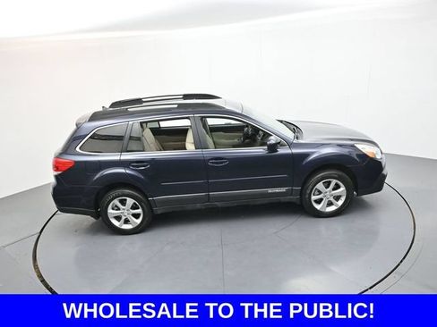 Used 2013 Subaru Outback 3.6R Limited w/ Moonroof Pkg AWD/4WD image 42