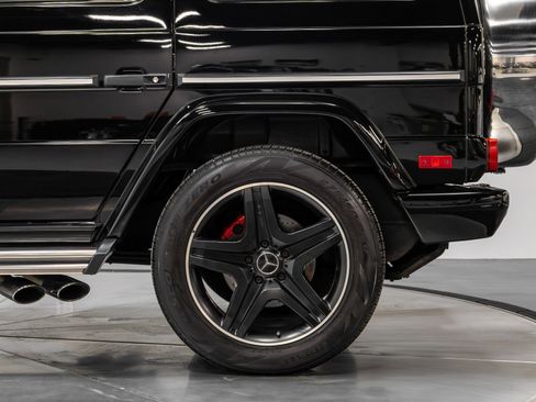 Used 2015 Mercedes-Benz G 63 AMG G 63 AMG 4MATIC image 33
