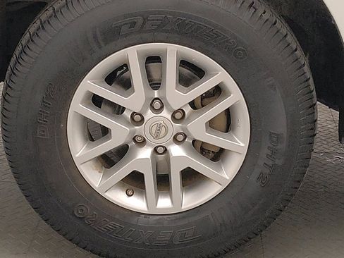 Used 2014 Nissan Frontier SV w/ SV Value Truck Package RWD image 31