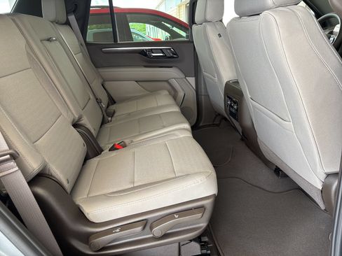 New 2026 Chevrolet Tahoe LS w/ LS Custom Edition AWD/4WD image 18