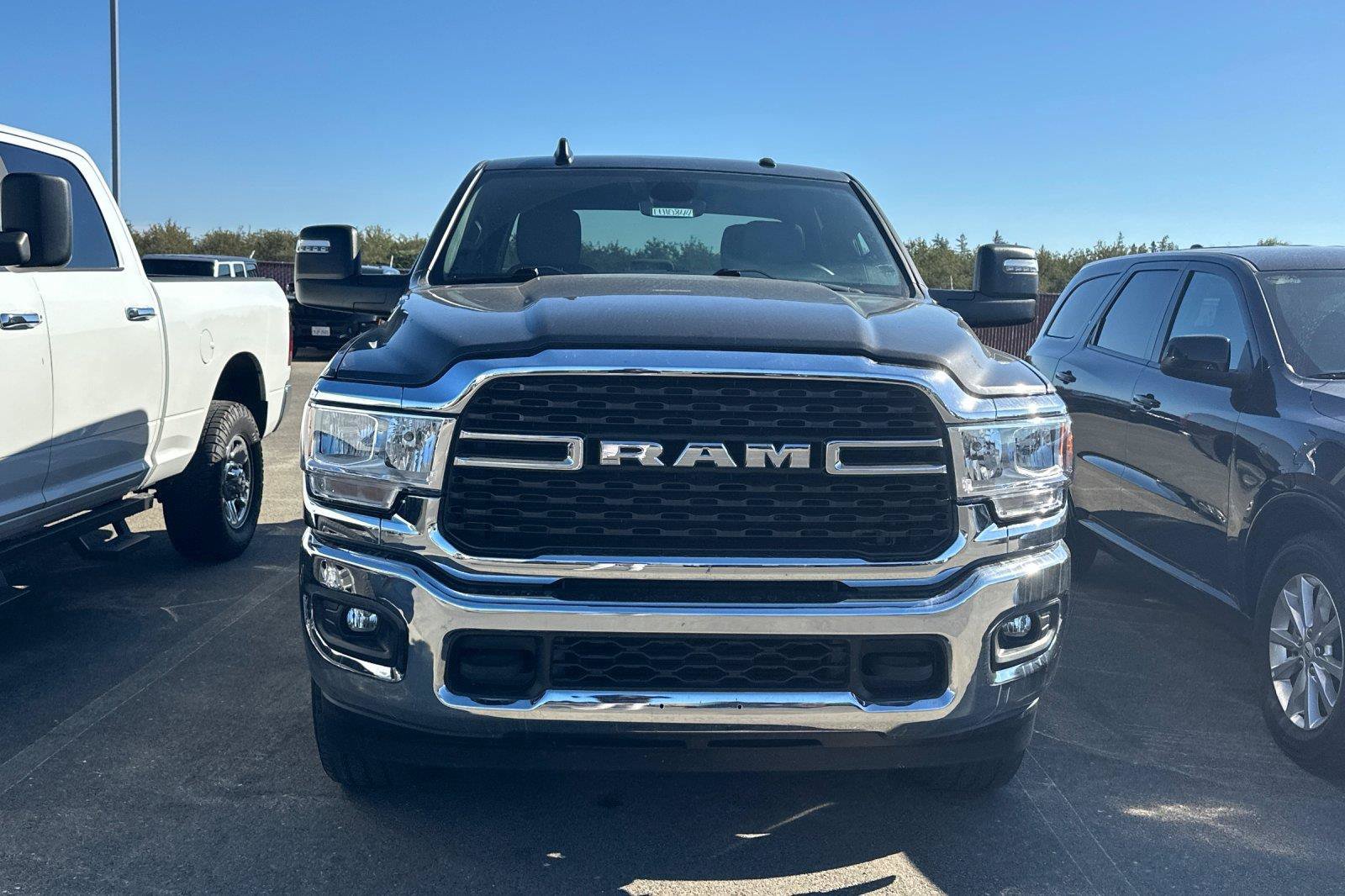 Used 2024 RAM 2500 Big Horn AWD/4WD image 3