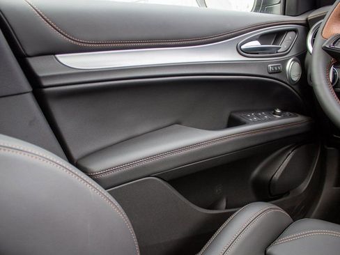 New 2025 Alfa Romeo Stelvio Sprint image 19