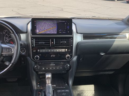 Used 2023 Lexus GX 460 Premium w/ Premium Package AWD/4WD image 31