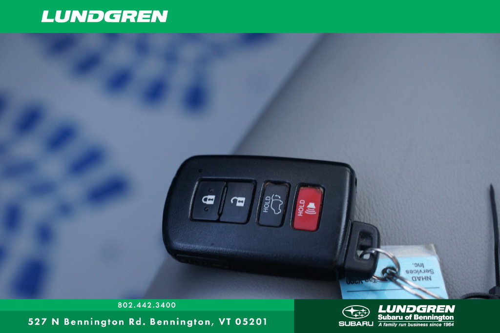 Used 2019 Toyota Highlander XLE AWD/4WD image 26