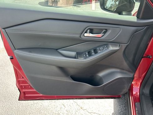 Used 2026 Nissan Rogue SV FWD image 18