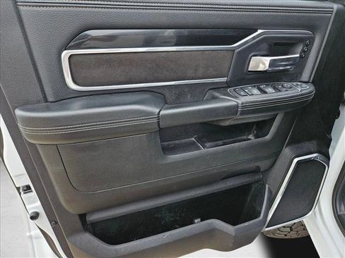 Used 2023 RAM 2500 Laramie w/ Night Edition image 12