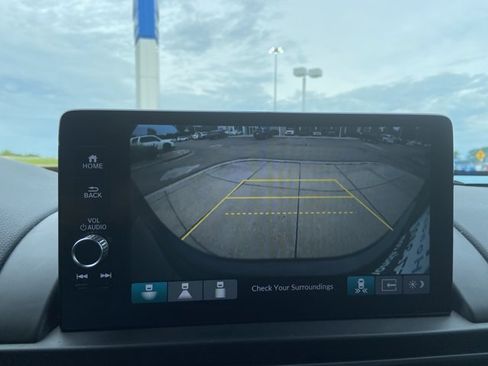Used 2025 Honda Pilot EX-L image 32