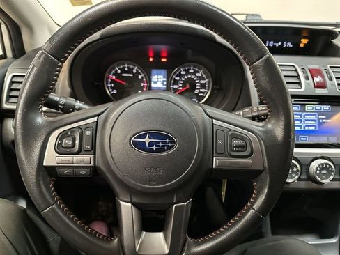 Used 2017 Subaru Crosstrek 2.0i Premium image 13