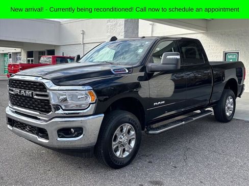 Used 2024 RAM 2500 Big Horn w/ Safety Group image 23