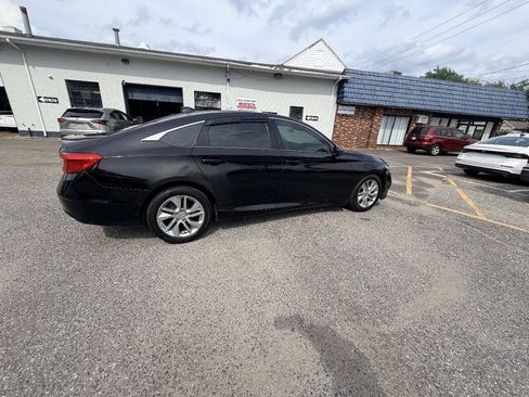 Used 2018 Honda Accord LX image 22