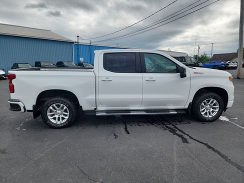 Certified 2024 Chevrolet Silverado 1500 RST w/ Z71 Off-Road Package AWD/4WD image 9