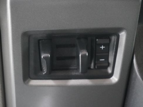 Used 2018 Ford F250 XLT AWD/4WD image 21