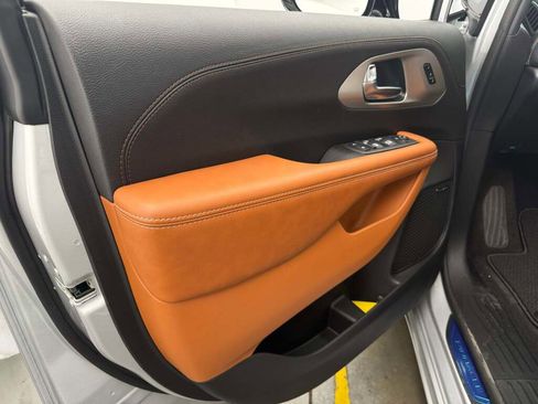 New 2026 Chrysler Pacifica Pinnacle image 20