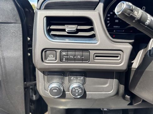 Used 2023 GMC Yukon SLT image 22