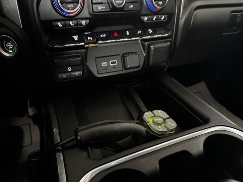 Used 2021 GMC Sierra 2500 SLT w/ SLT Premium Package image 34