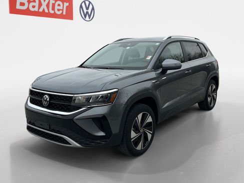 Used 2024 Volkswagen Taos SE image 16