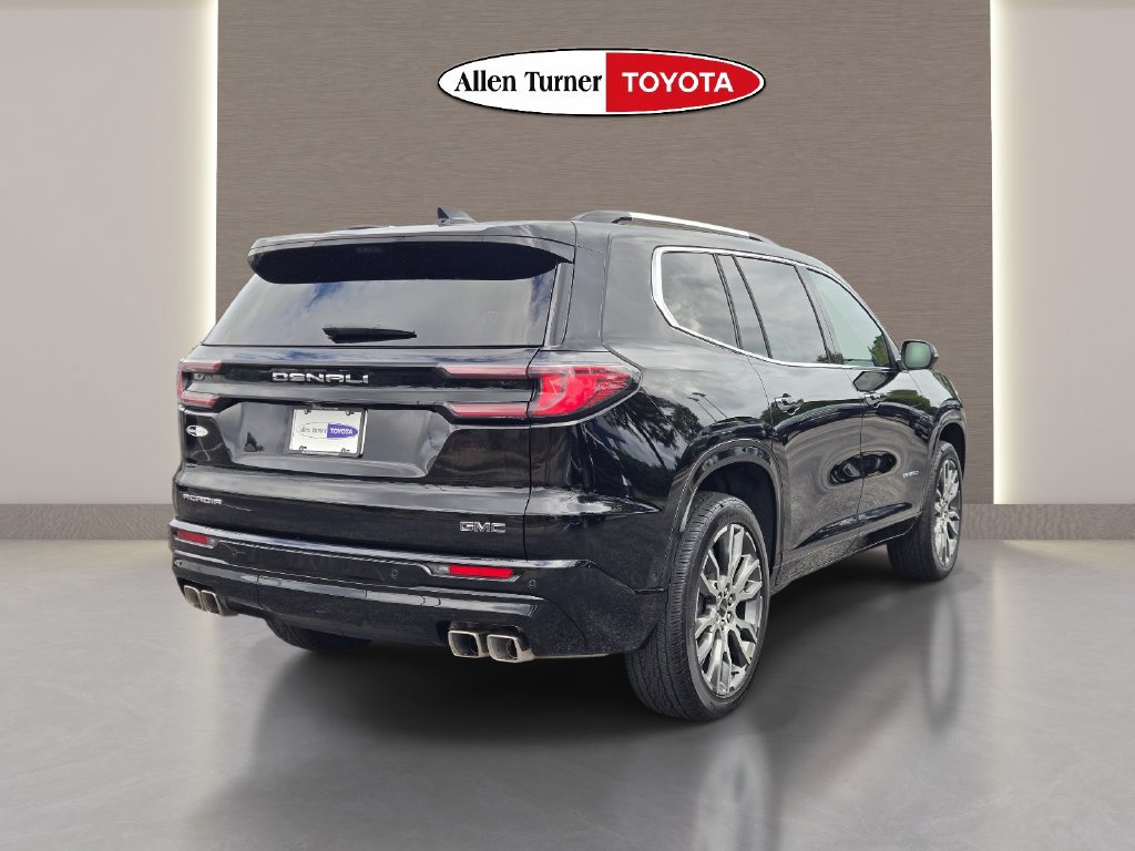 Used 2026 GMC Acadia Denali Ultimate w/ LPO, Floor Liner Package FWD image 9