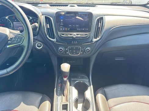 Used 2022 Chevrolet Equinox RS w/ RS Leather Package FWD image 21