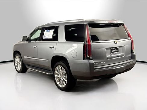 Used 2020 Cadillac Escalade Luxury image 9