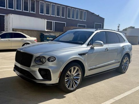 Used 2023 Bentley Bentayga Speed AWD/4WD image 1