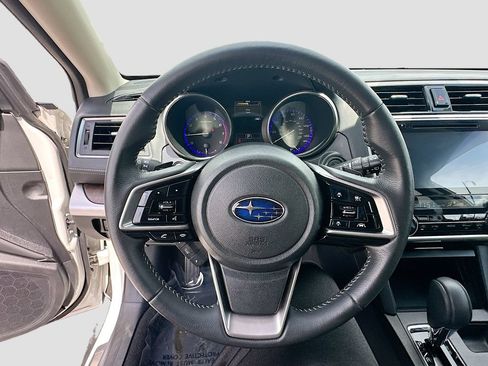 Used 2019 Subaru Outback 2.5i Limited w/ Popular Package #2 AWD/4WD image 11