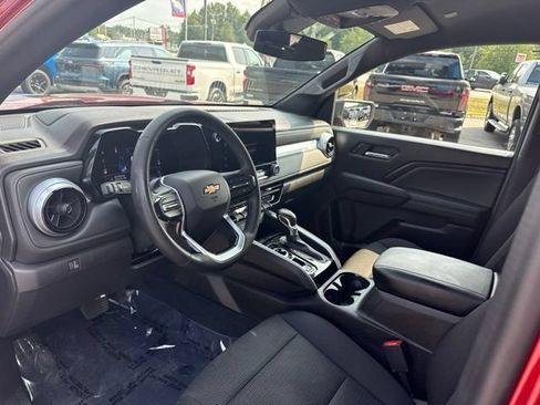Used 2023 Chevrolet Colorado LT w/ LT Convenience Package AWD/4WD image 16