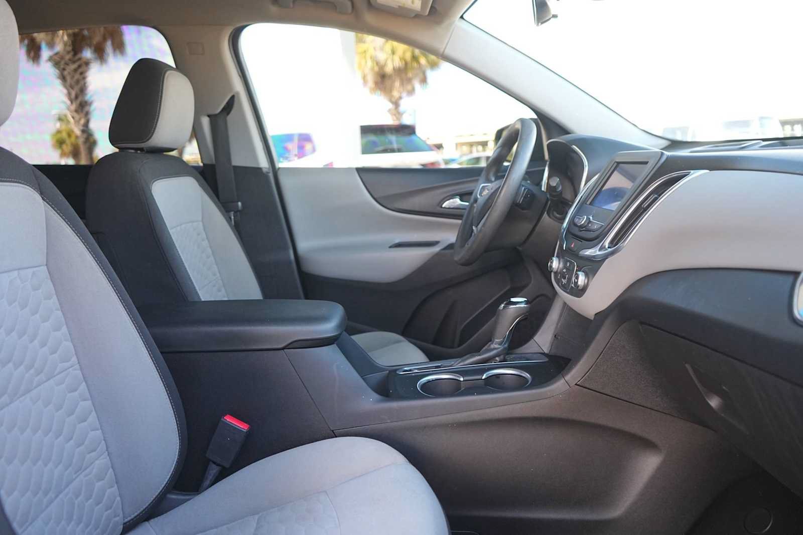 Used 2021 Chevrolet Equinox LS w/ LS Convenience Package FWD image 15