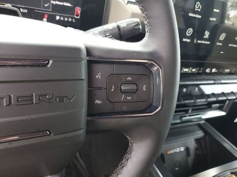 New 2026 GMC Hummer EV 4x4 Crew Cab image 28