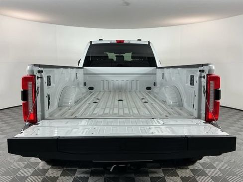 Certified 2025 Ford F450 Lariat w/ FX4 Off-Road Package AWD/4WD image 7