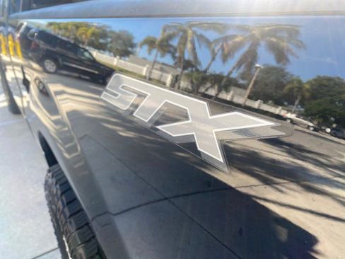 Used 2006 Ford F150 STX image 92