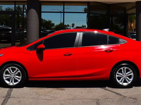 Used 2019 Chevrolet Cruze LS w/ LS Convenience Package FWD image 8