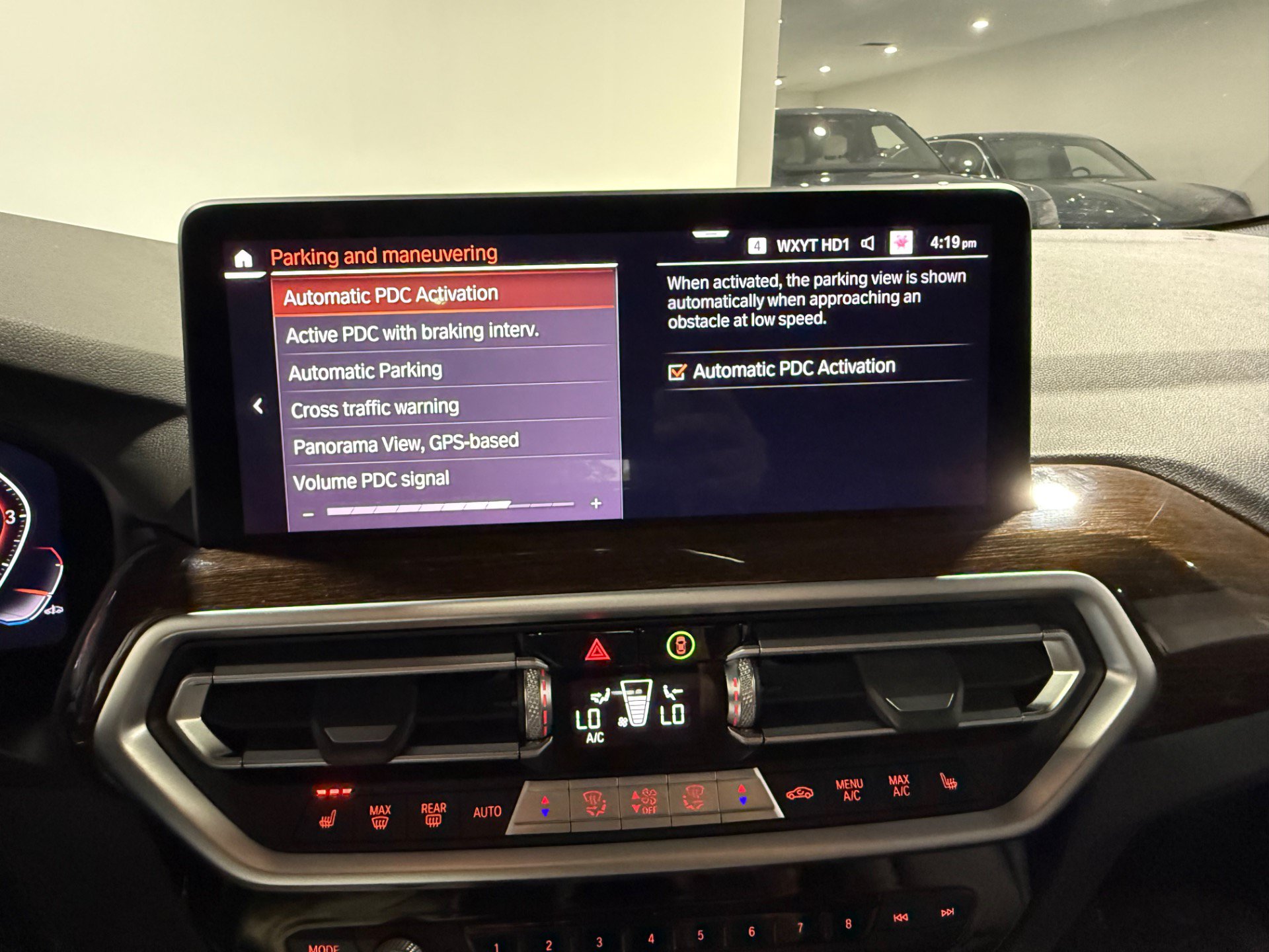 Used 2024 BMW X4 xDrive30i AWD/4WD image 37