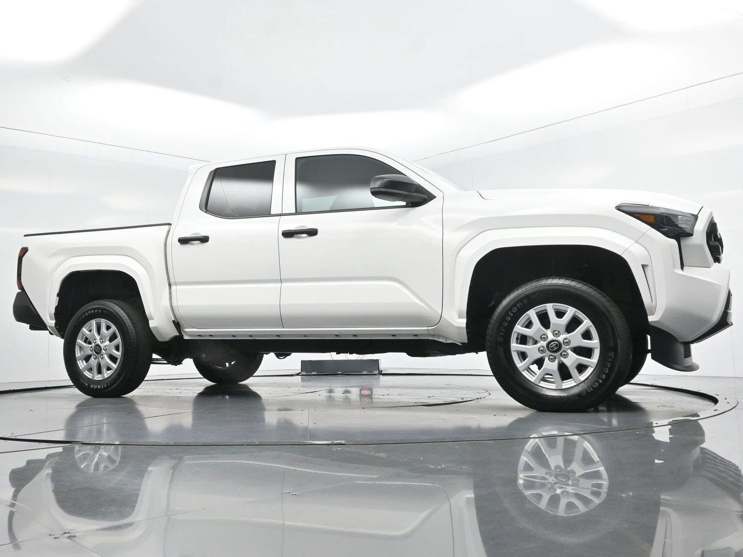 Used 2024 Toyota Tacoma SR AWD/4WD image 45