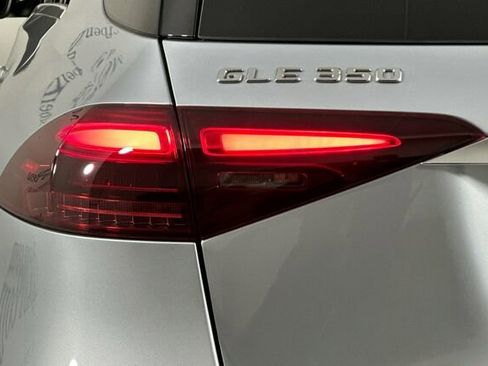 Certified 2025 Mercedes-Benz GLE 350 4MATIC image 33