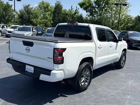 Used 2025 Nissan Frontier SV AWD/4WD image 4