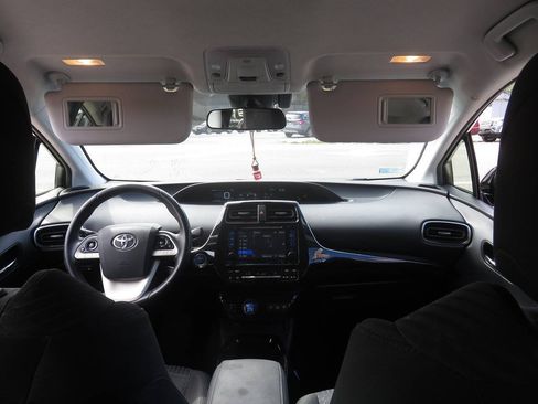 Used 2018 Toyota Prius Prime Plus w/ Carpet Mat Package FWD image 13