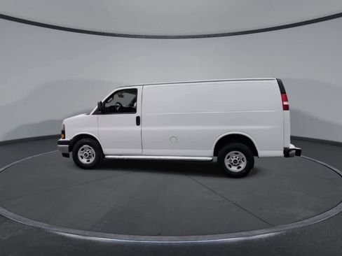 Used 2018 GMC Savana 2500 w/ Driver Convenience Package image 6