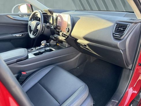 Certified 2025 Lexus NX 250 FWD w/ Premium Package image 29