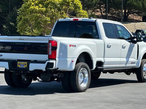 New 2026 Ford F450 Platinum w/ FX4 Off-Road Package AWD/4WD image 4