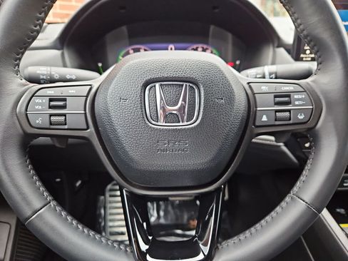 Used 2025 Honda Accord Sport image 11