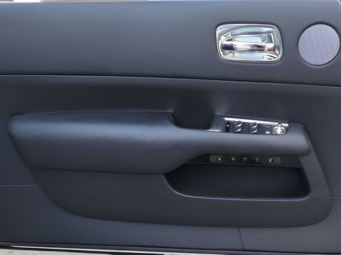 Certified 2017 Rolls-Royce Wraith RWD image 13