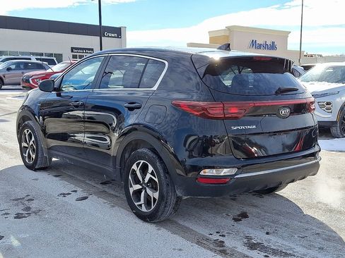 Used 2020 Kia Sportage LX image 4