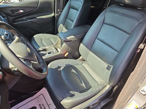 Used 2023 Chevrolet Equinox LT FWD image 19