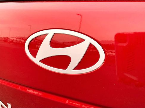 Used 2025 Hyundai Santa Fe SEL FWD image 31